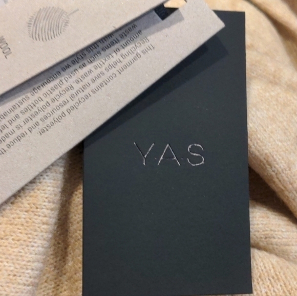 YAS Neutral Wool Blend High Neck Ribbed Hem Sweater size Large - Picture 7 of 10